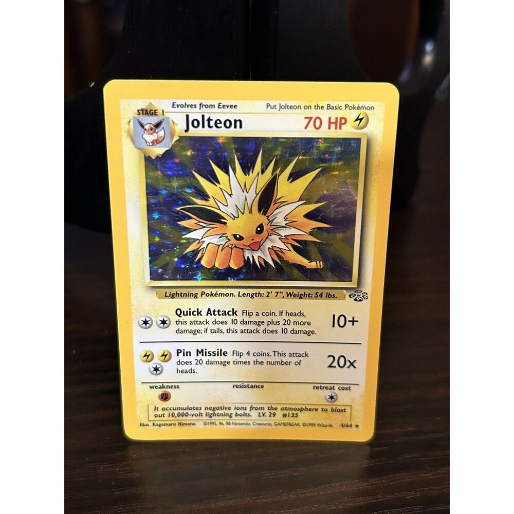 1999 Pokemon Jungle Jolteon 4/64 Holo Rare Unlimited WOTC Vintage MP TCG Card